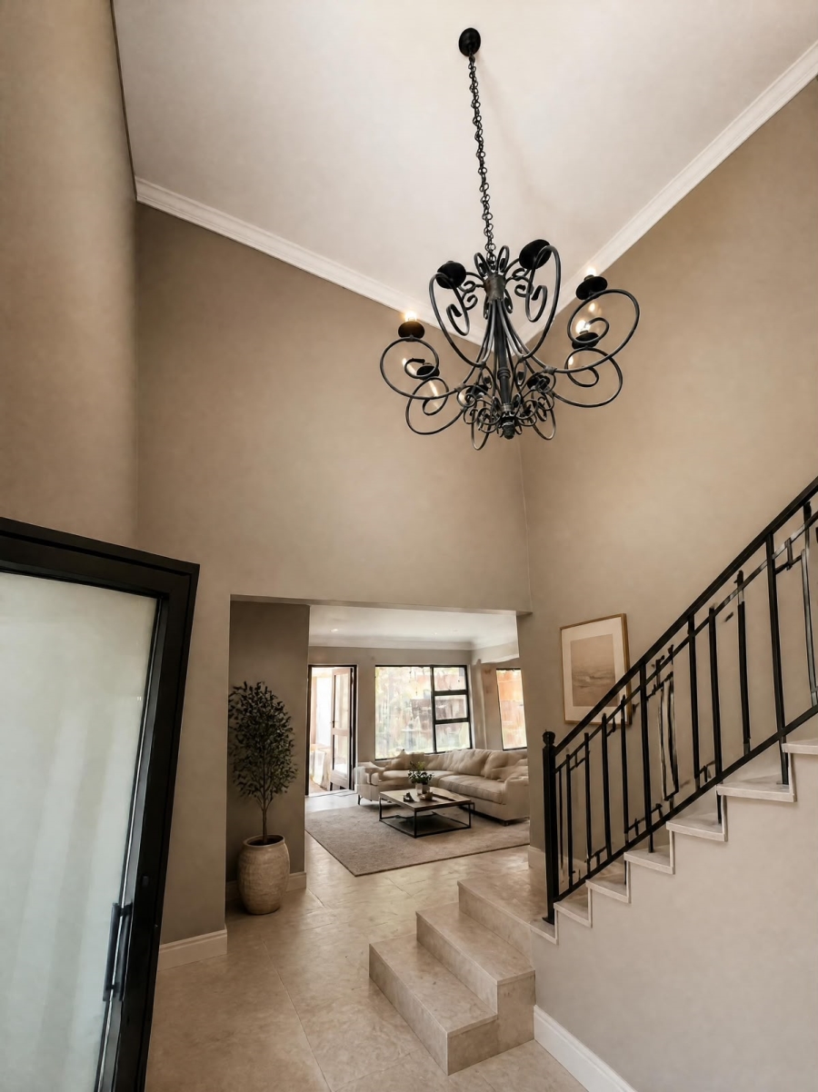 To Let 4 Bedroom Property for Rent in Garsfontein Gauteng