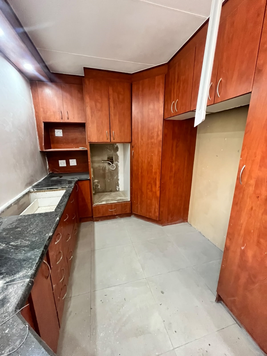 To Let 4 Bedroom Property for Rent in Garsfontein Gauteng