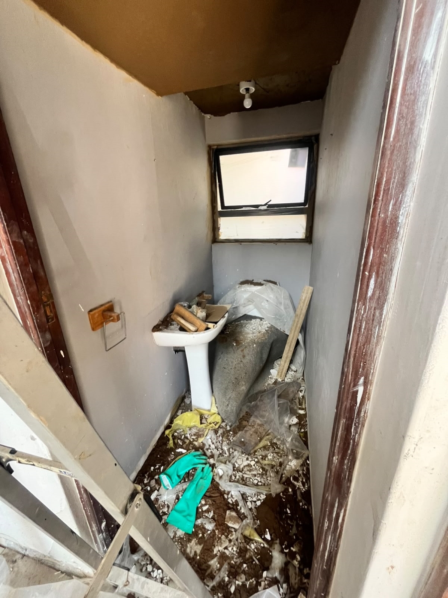 To Let 4 Bedroom Property for Rent in Garsfontein Gauteng