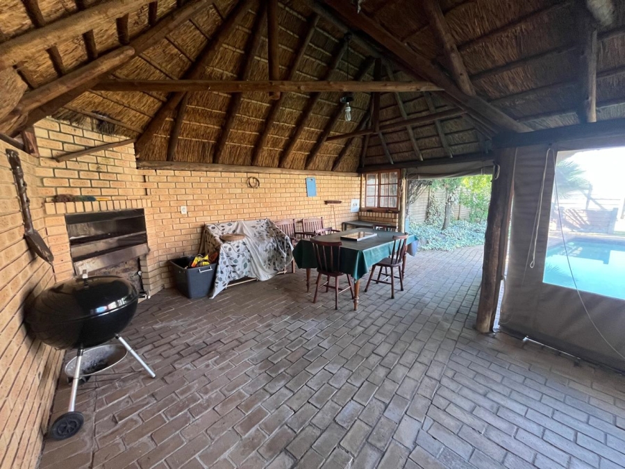 4 Bedroom Property for Sale in Brackendowns Gauteng