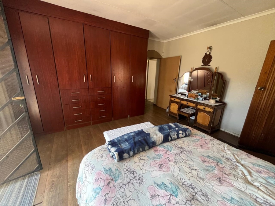 4 Bedroom Property for Sale in Brackendowns Gauteng