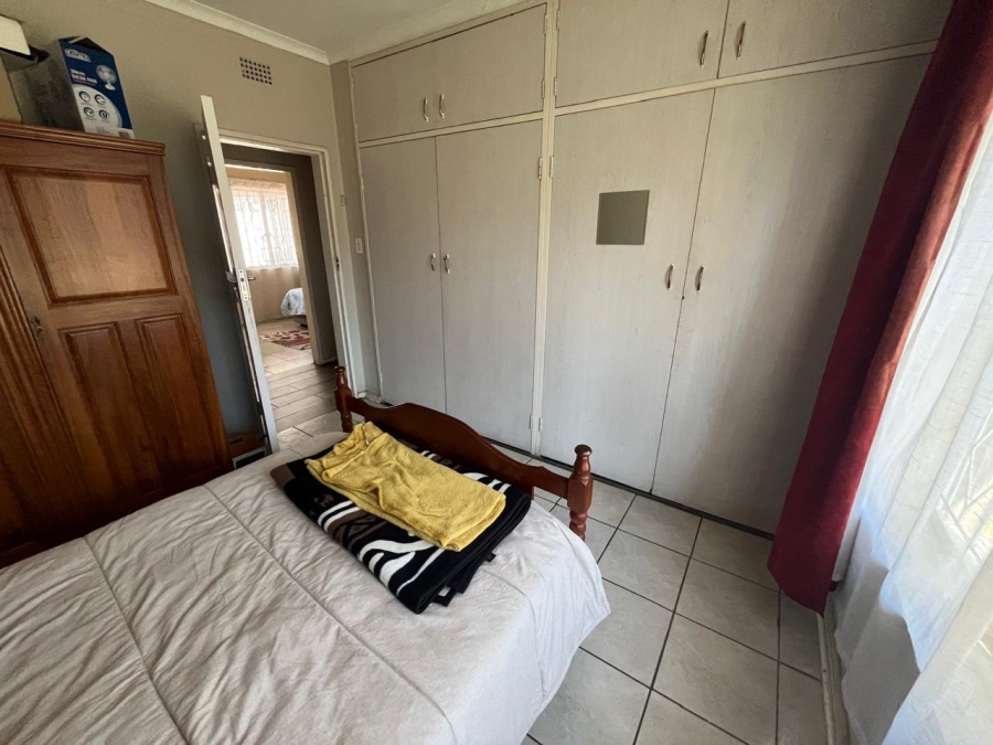4 Bedroom Property for Sale in Brackendowns Gauteng