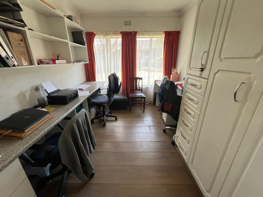 4 Bedroom Property for Sale in Brackendowns Gauteng