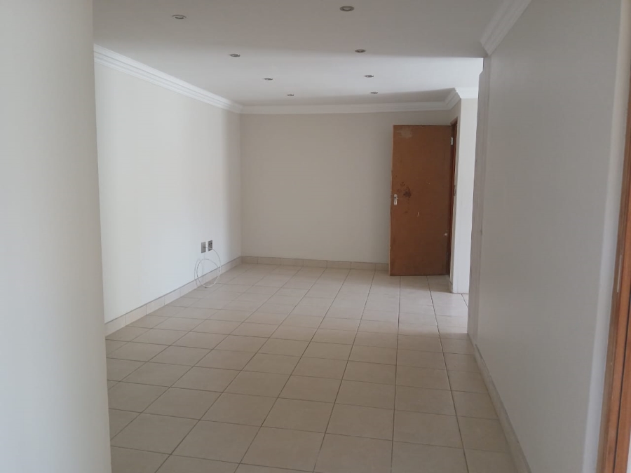 To Let 2 Bedroom Property for Rent in Birch Acres Gauteng