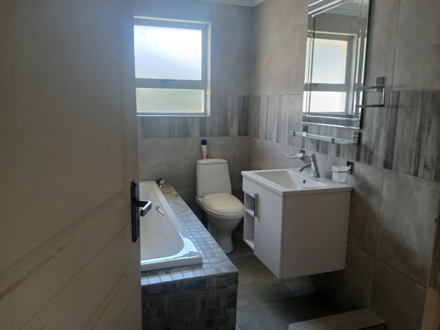To Let 2 Bedroom Property for Rent in Birch Acres Gauteng