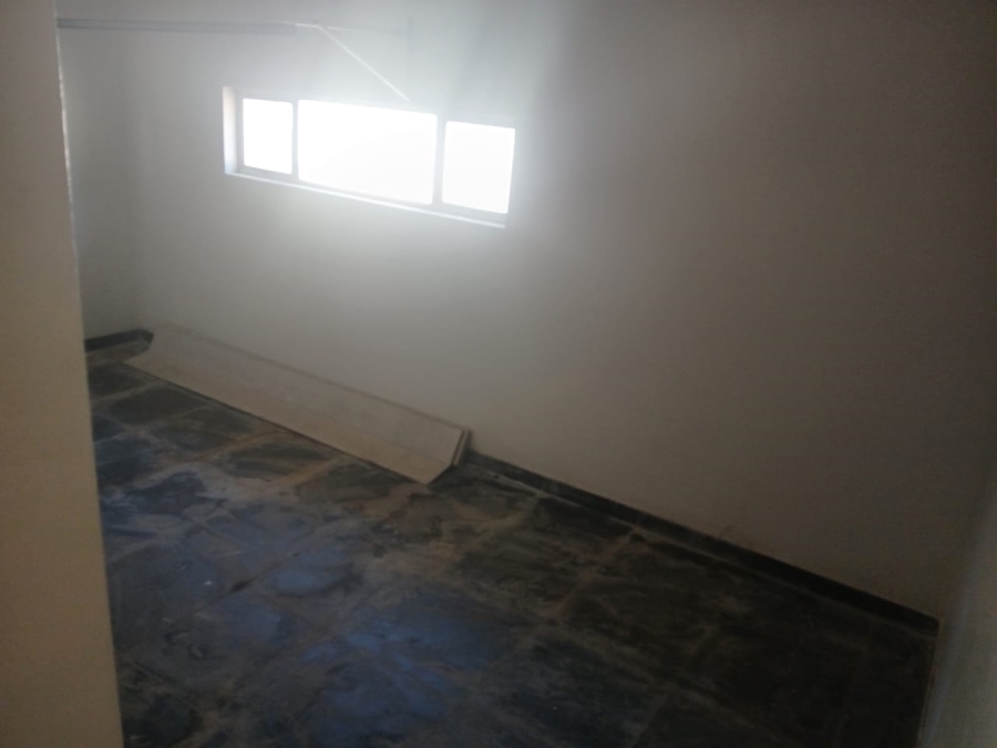 To Let 2 Bedroom Property for Rent in Birch Acres Gauteng