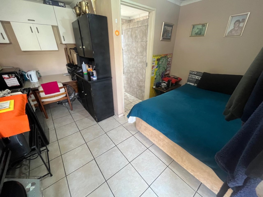 5 Bedroom Property for Sale in Brackendowns Gauteng