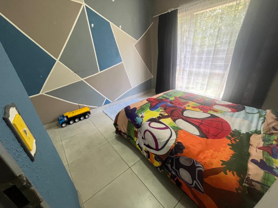 5 Bedroom Property for Sale in Brackendowns Gauteng