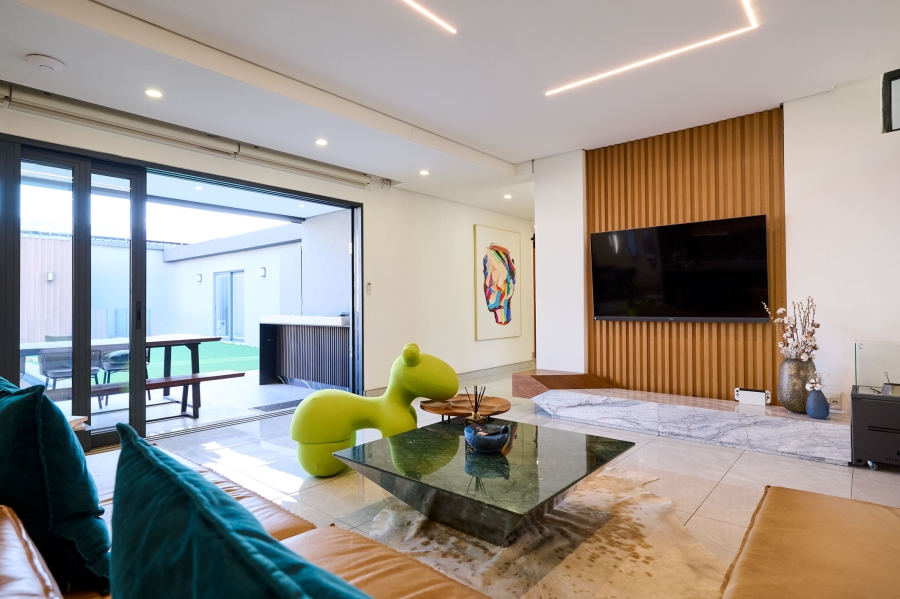 4 Bedroom Property for Sale in Waterfall Country Estate Gauteng