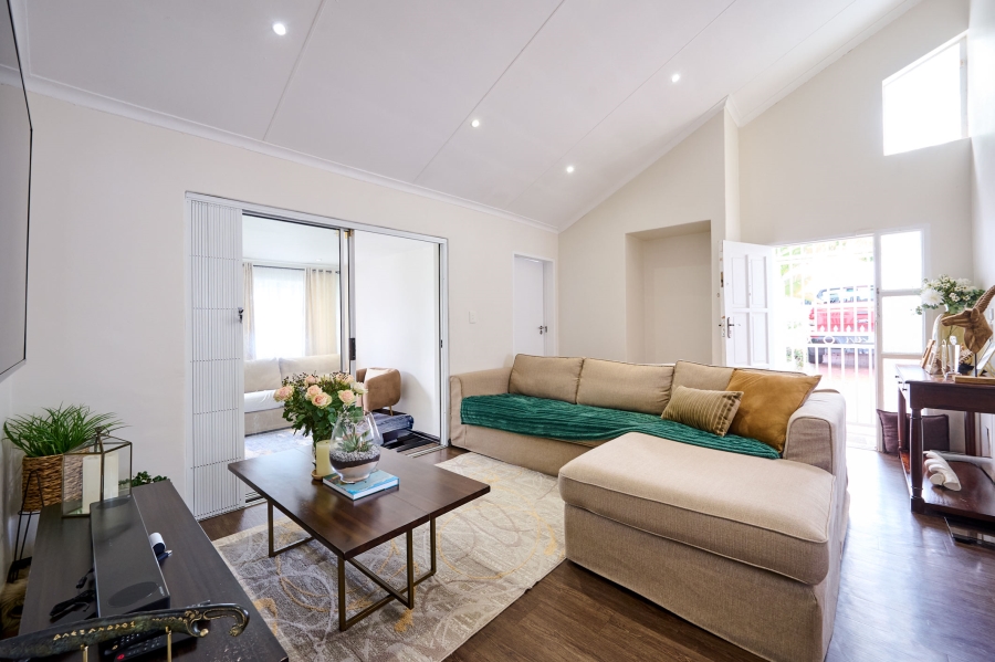 3 Bedroom Property for Sale in Sunninghill Gauteng