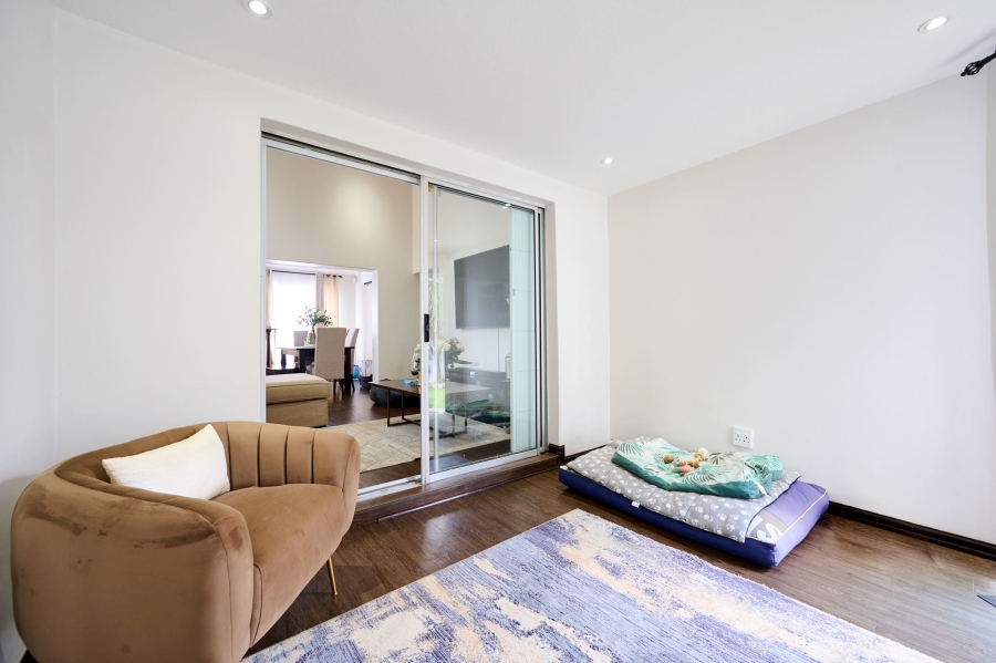 3 Bedroom Property for Sale in Sunninghill Gauteng