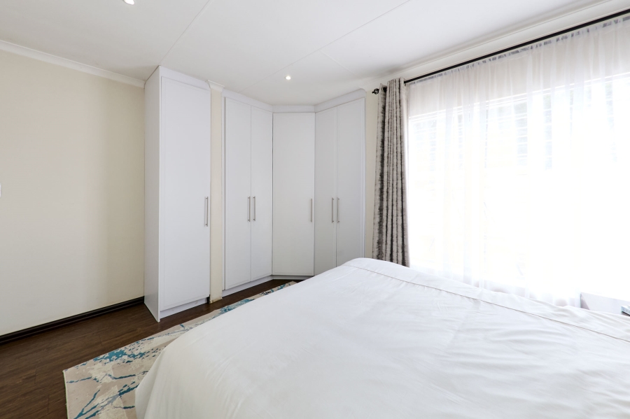 3 Bedroom Property for Sale in Sunninghill Gauteng