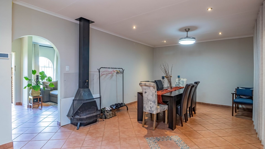 3 Bedroom Property for Sale in Pierre Van Ryneveld Gauteng