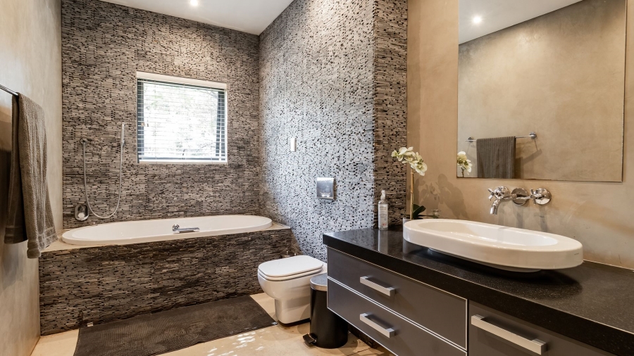 4 Bedroom Property for Sale in Southdowns Estate Gauteng