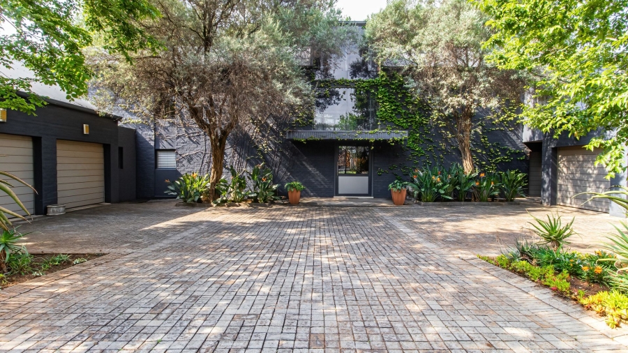 4 Bedroom Property for Sale in Southdowns Estate Gauteng