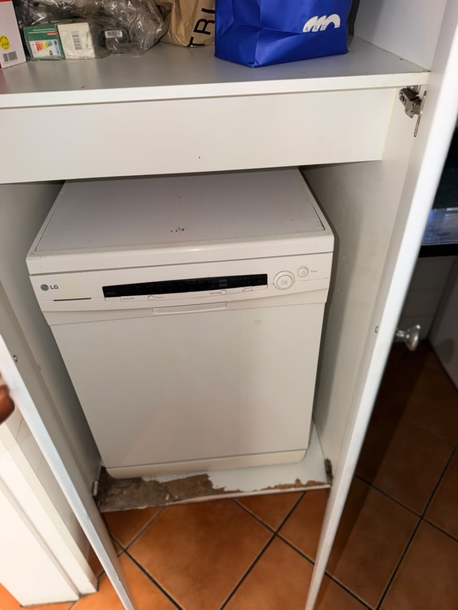 To Let 2 Bedroom Property for Rent in Sandown Gauteng