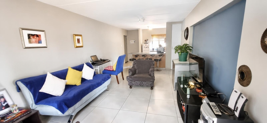 2 Bedroom Property for Sale in Erand Gardens Gauteng