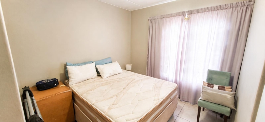 2 Bedroom Property for Sale in Erand Gardens Gauteng