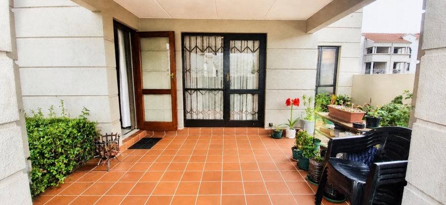2 Bedroom Property for Sale in Erand Gardens Gauteng