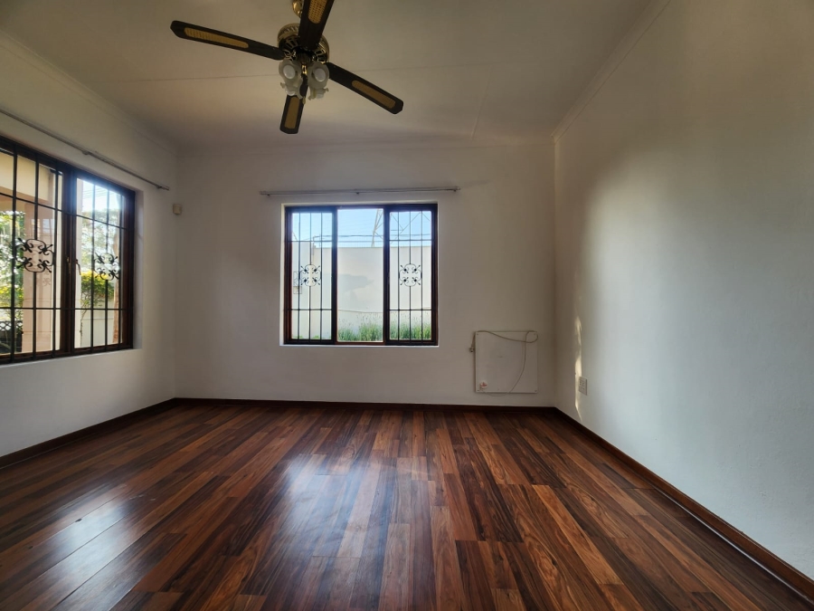 To Let 2 Bedroom Property for Rent in Paulshof Gauteng