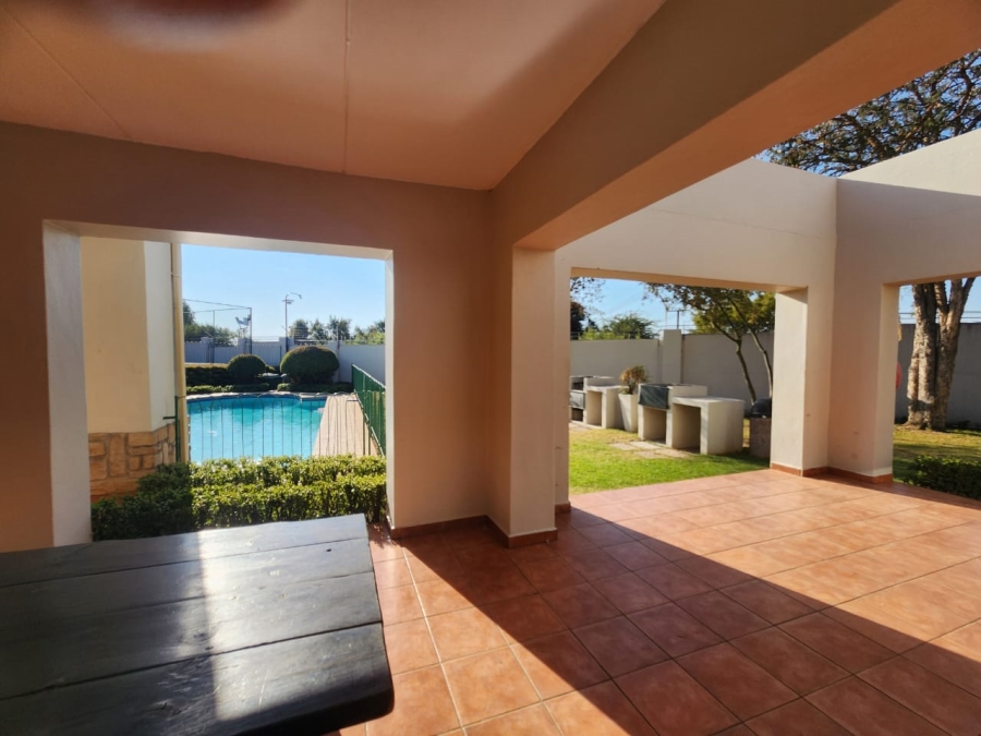 To Let 2 Bedroom Property for Rent in Paulshof Gauteng