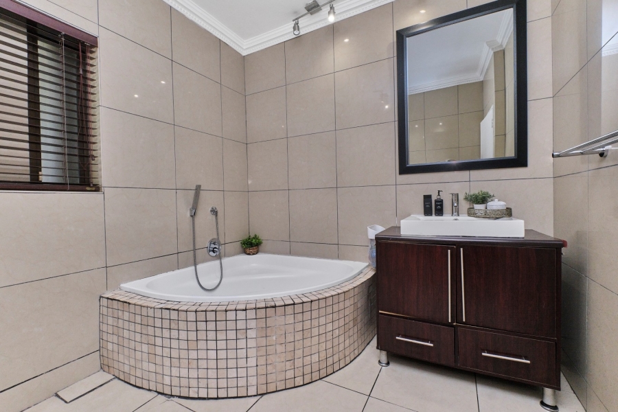 3 Bedroom Property for Sale in Sandown Gauteng