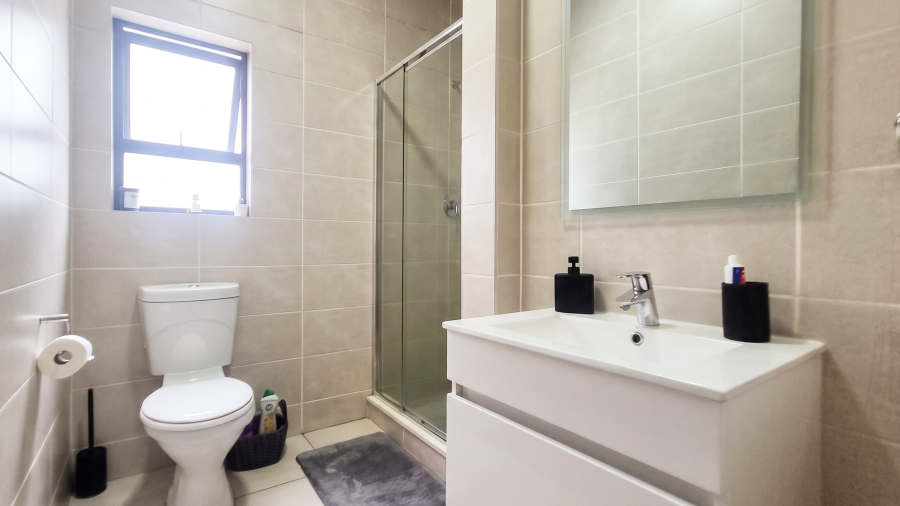 1 Bedroom Property for Sale in Modderfontein Gauteng