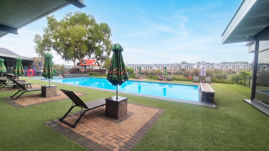 1 Bedroom Property for Sale in Modderfontein Gauteng