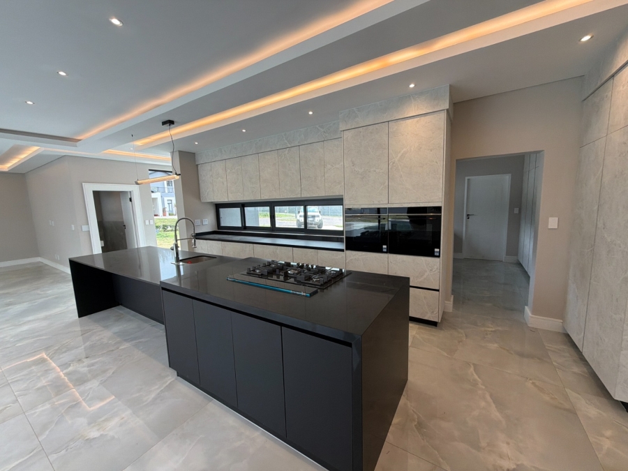 5 Bedroom Property for Sale in Eye of Africa Gauteng