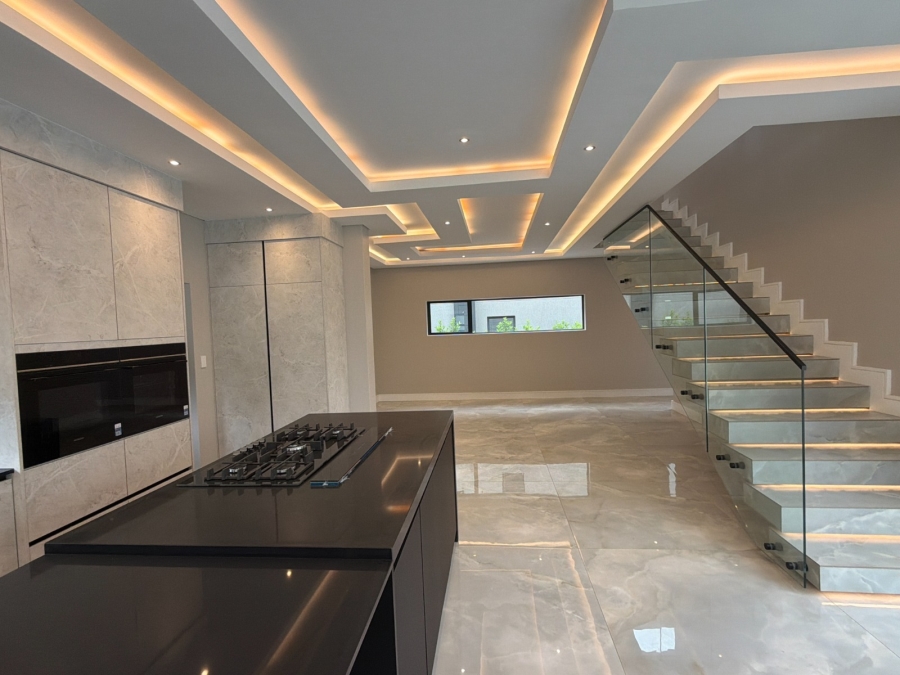 5 Bedroom Property for Sale in Eye of Africa Gauteng