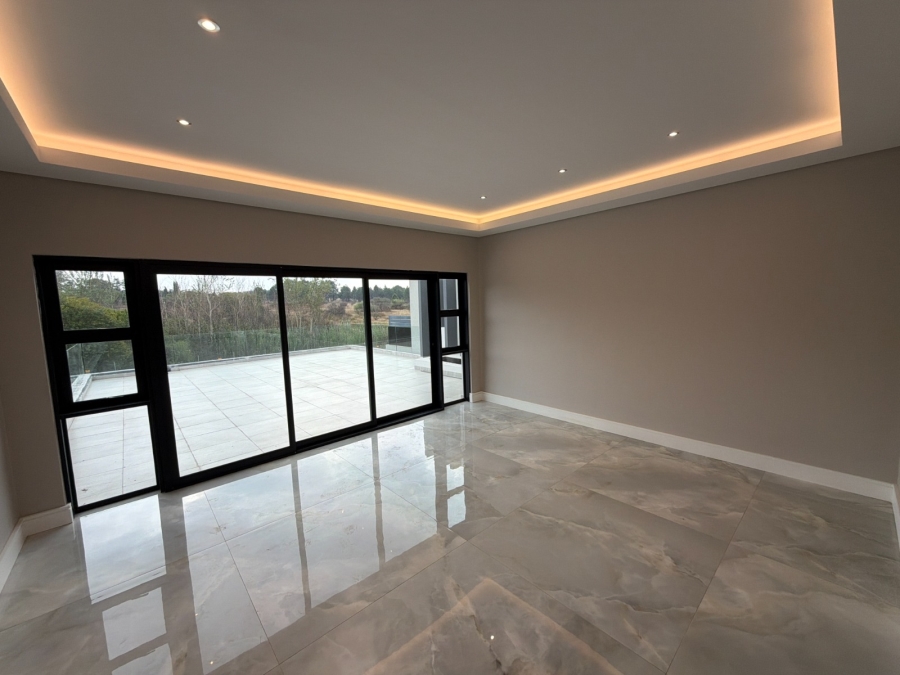 5 Bedroom Property for Sale in Eye of Africa Gauteng