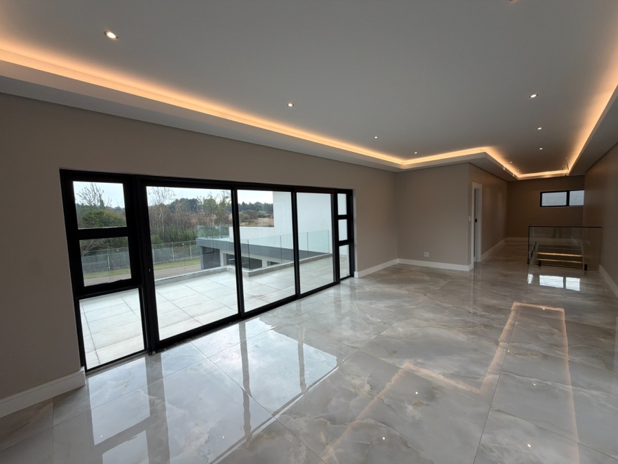 5 Bedroom Property for Sale in Eye of Africa Gauteng