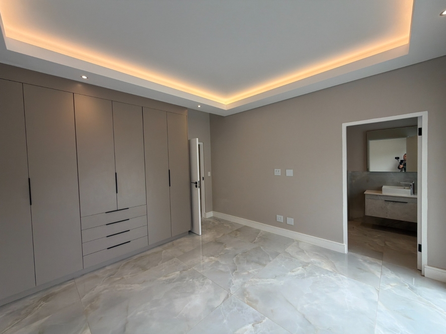 5 Bedroom Property for Sale in Eye of Africa Gauteng