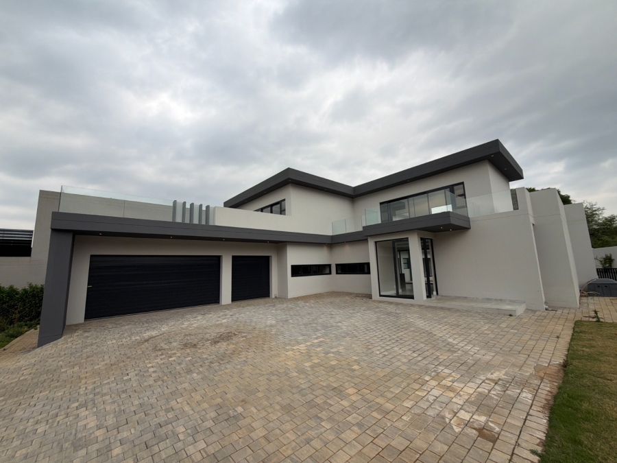 5 Bedroom Property for Sale in Eye of Africa Gauteng
