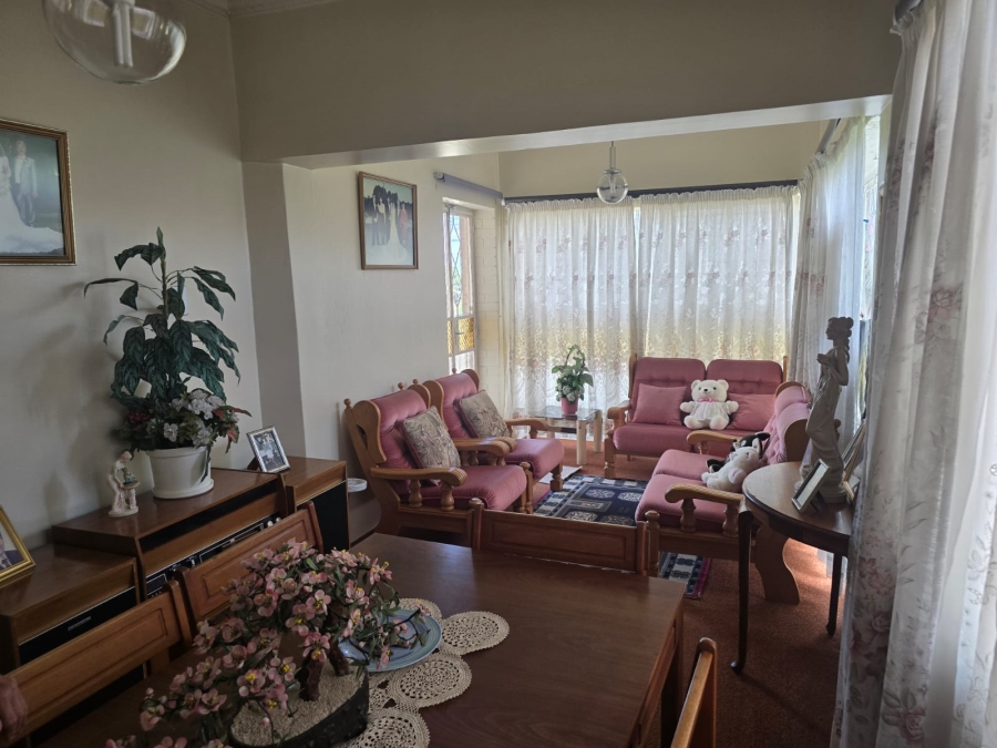 3 Bedroom Property for Sale in Primrose Hill Gauteng