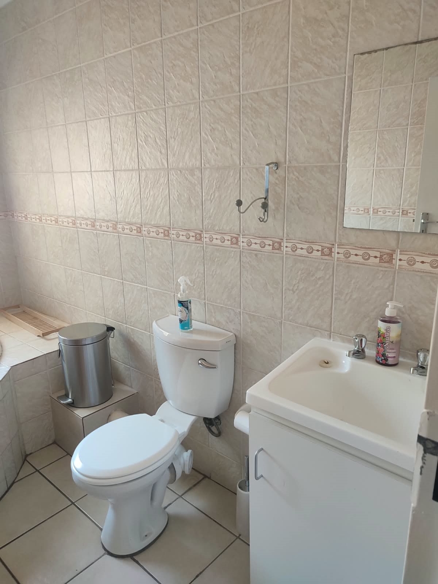 3 Bedroom Property for Sale in Honeydew Grove Gauteng
