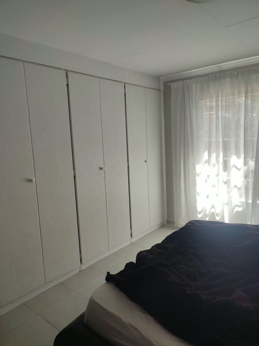 3 Bedroom Property for Sale in Honeydew Grove Gauteng