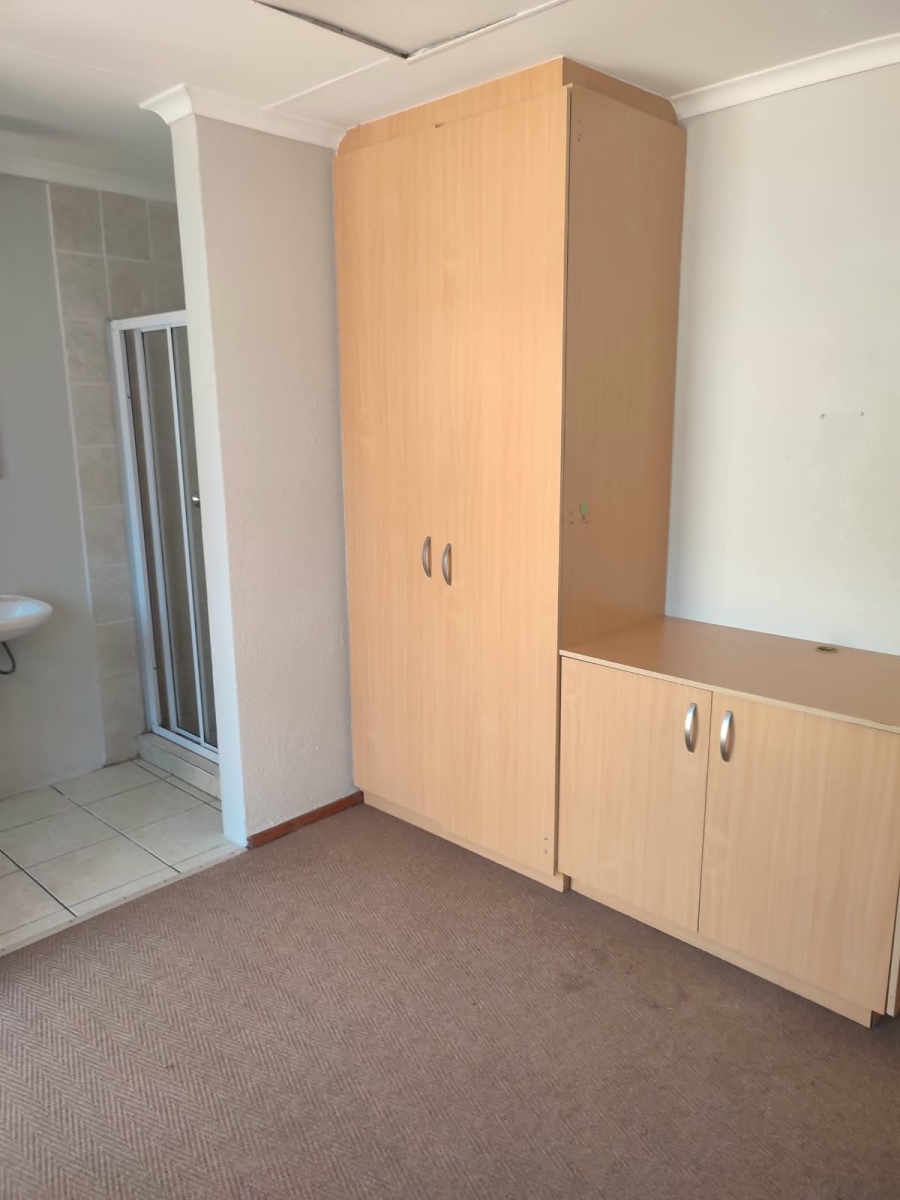 3 Bedroom Property for Sale in Honeydew Grove Gauteng