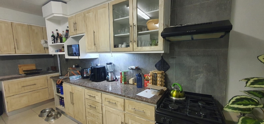 4 Bedroom Property for Sale in Kenmare Gauteng