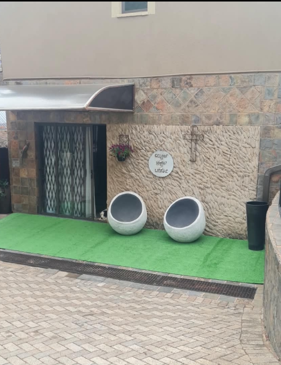 4 Bedroom Property for Sale in Kenmare Gauteng