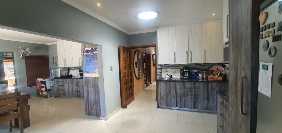 4 Bedroom Property for Sale in Kenmare Gauteng