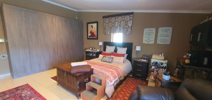 4 Bedroom Property for Sale in Kenmare Gauteng