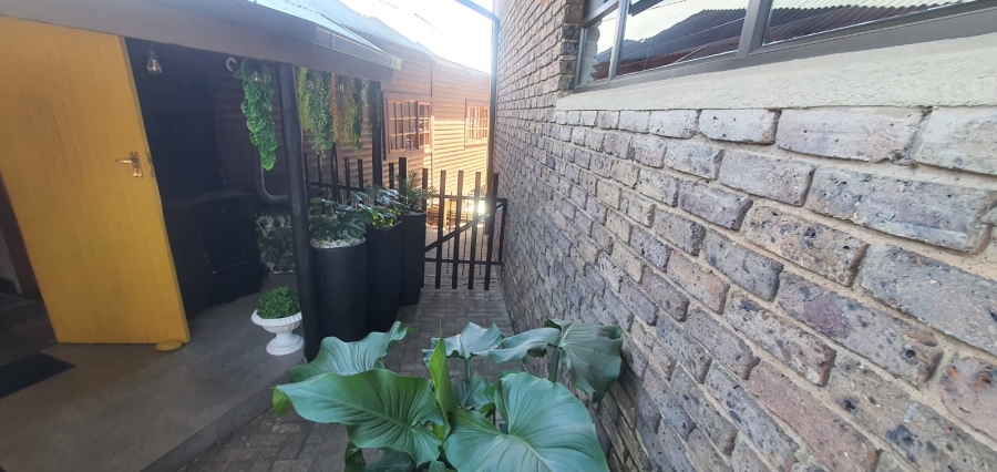 4 Bedroom Property for Sale in Kenmare Gauteng