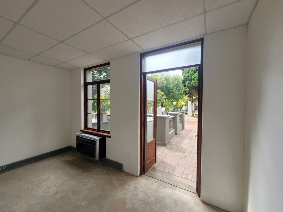 To Let Commercial Property for Rent in Dennehof Gauteng