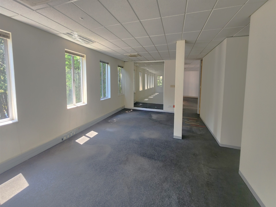 To Let Commercial Property for Rent in Wierda Valley Gauteng