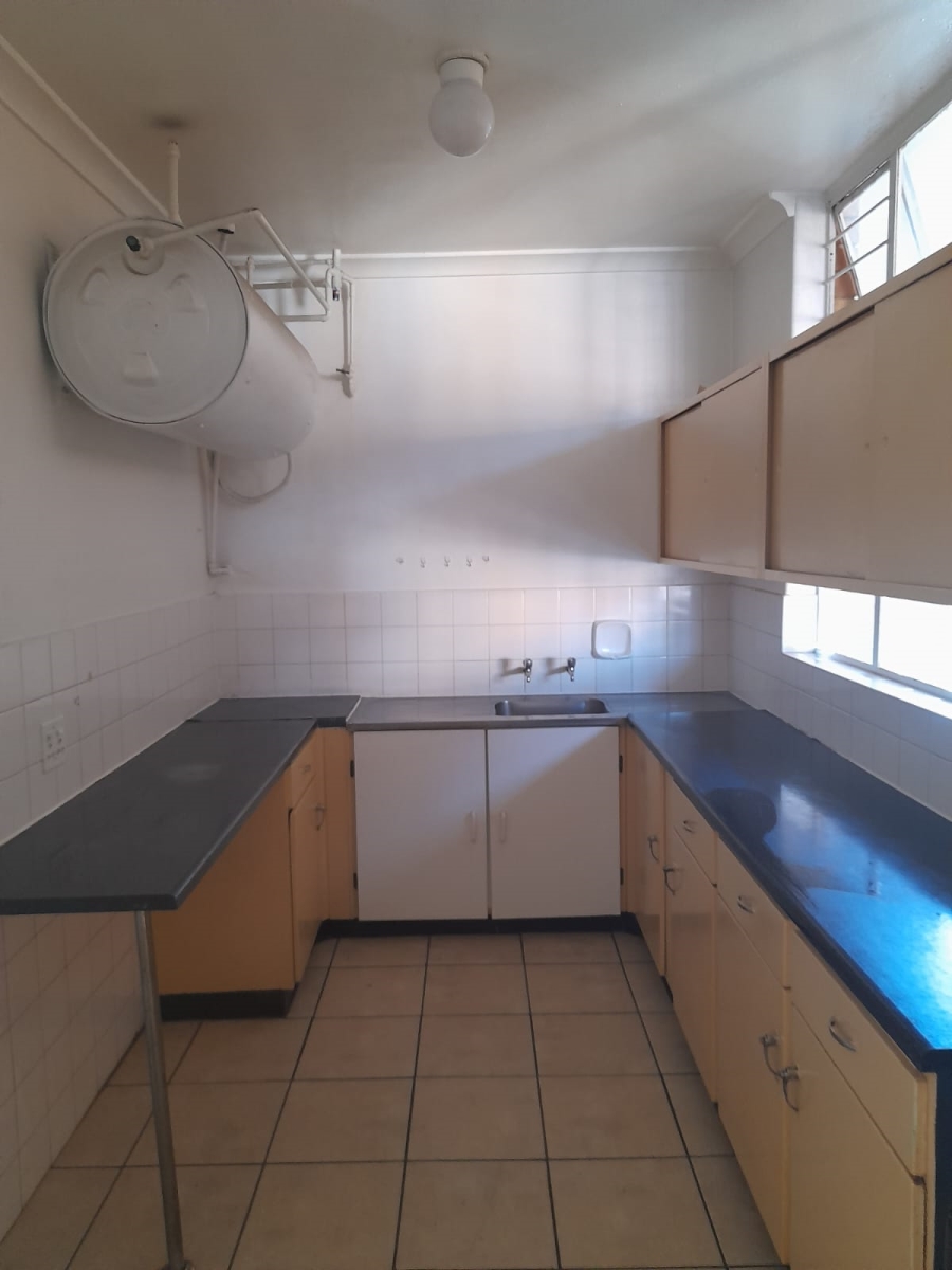 To Let 1 Bedroom Property for Rent in Randhart Gauteng