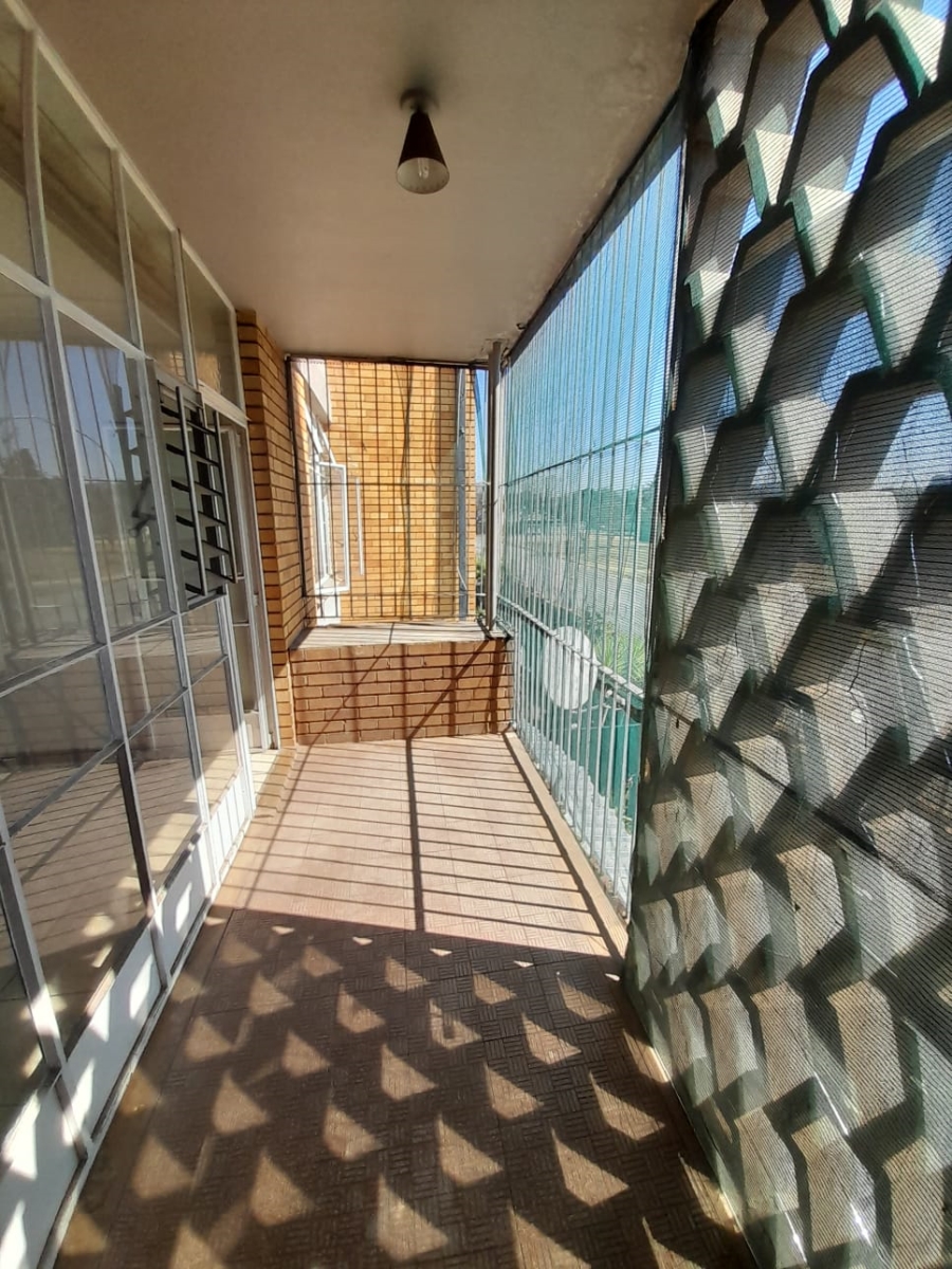 To Let 1 Bedroom Property for Rent in Randhart Gauteng
