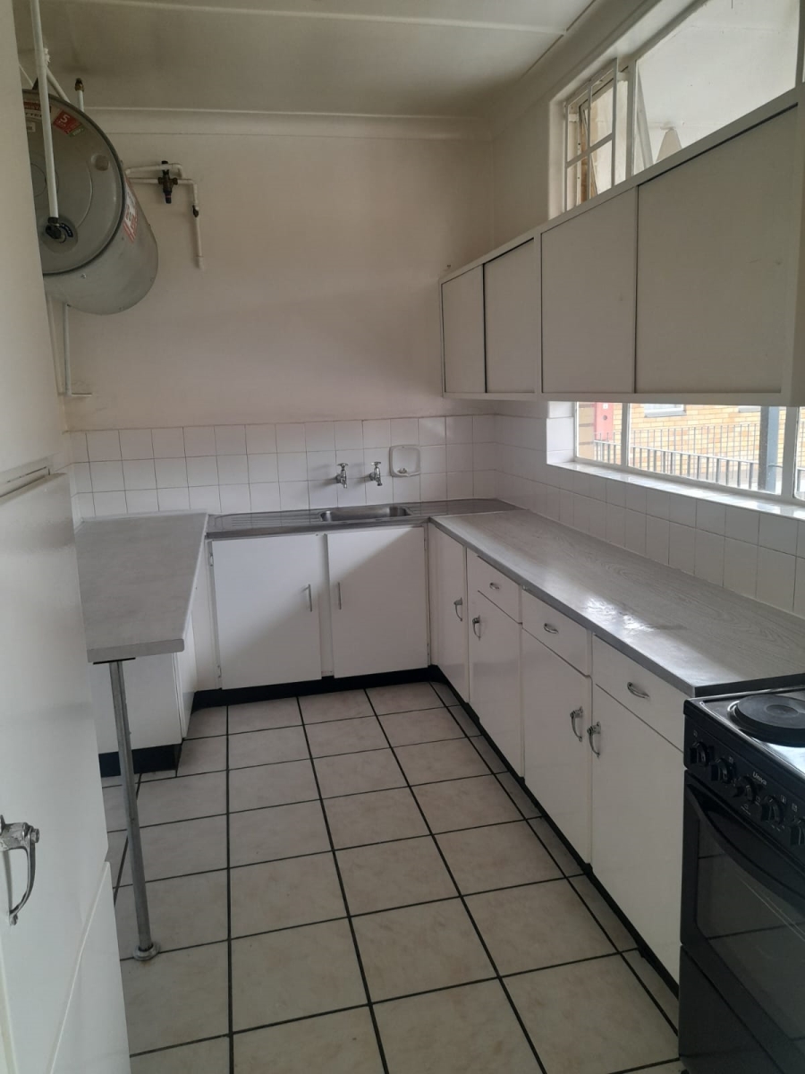 To Let 1 Bedroom Property for Rent in Randhart Gauteng