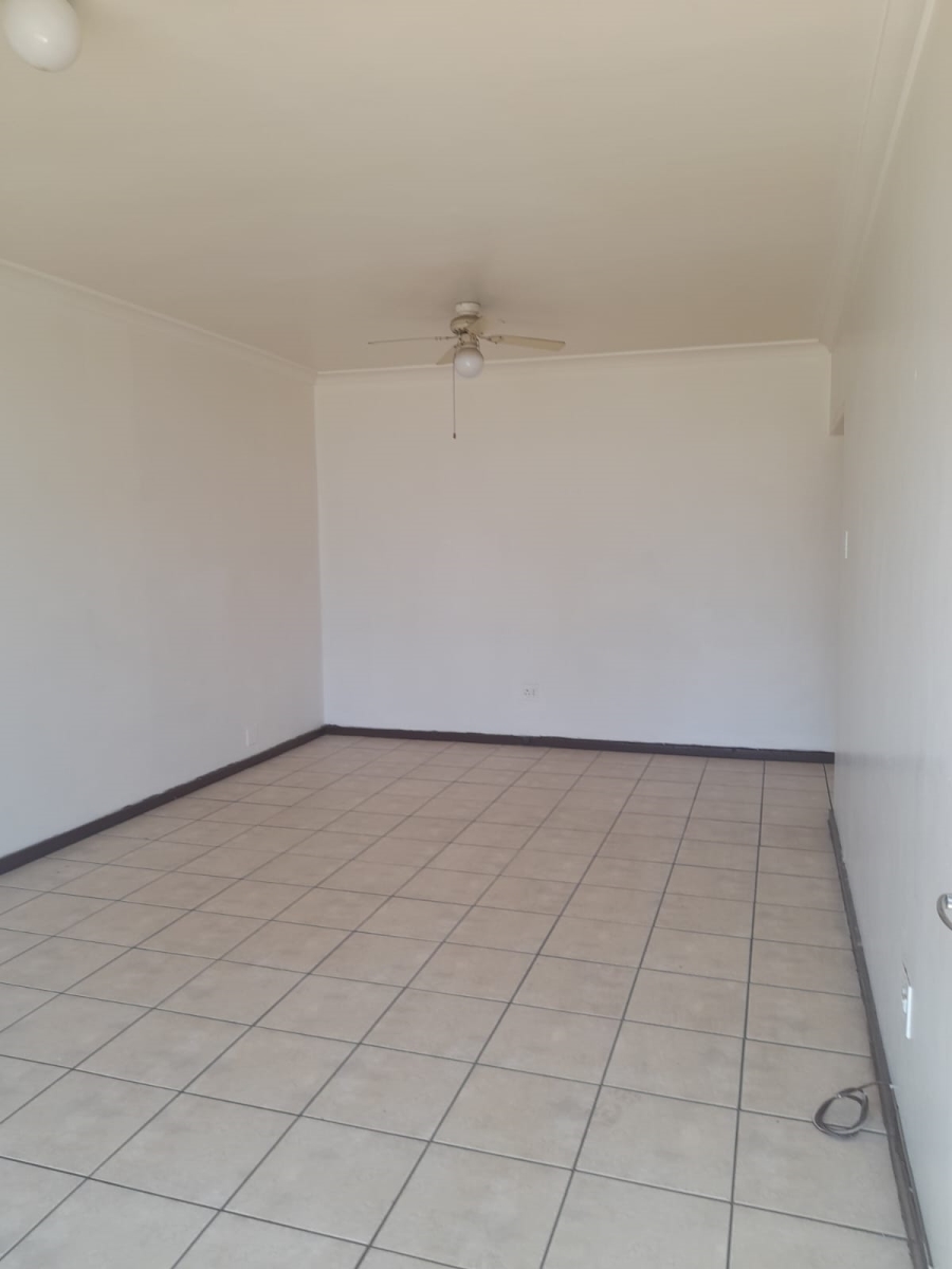 To Let 1 Bedroom Property for Rent in Randhart Gauteng