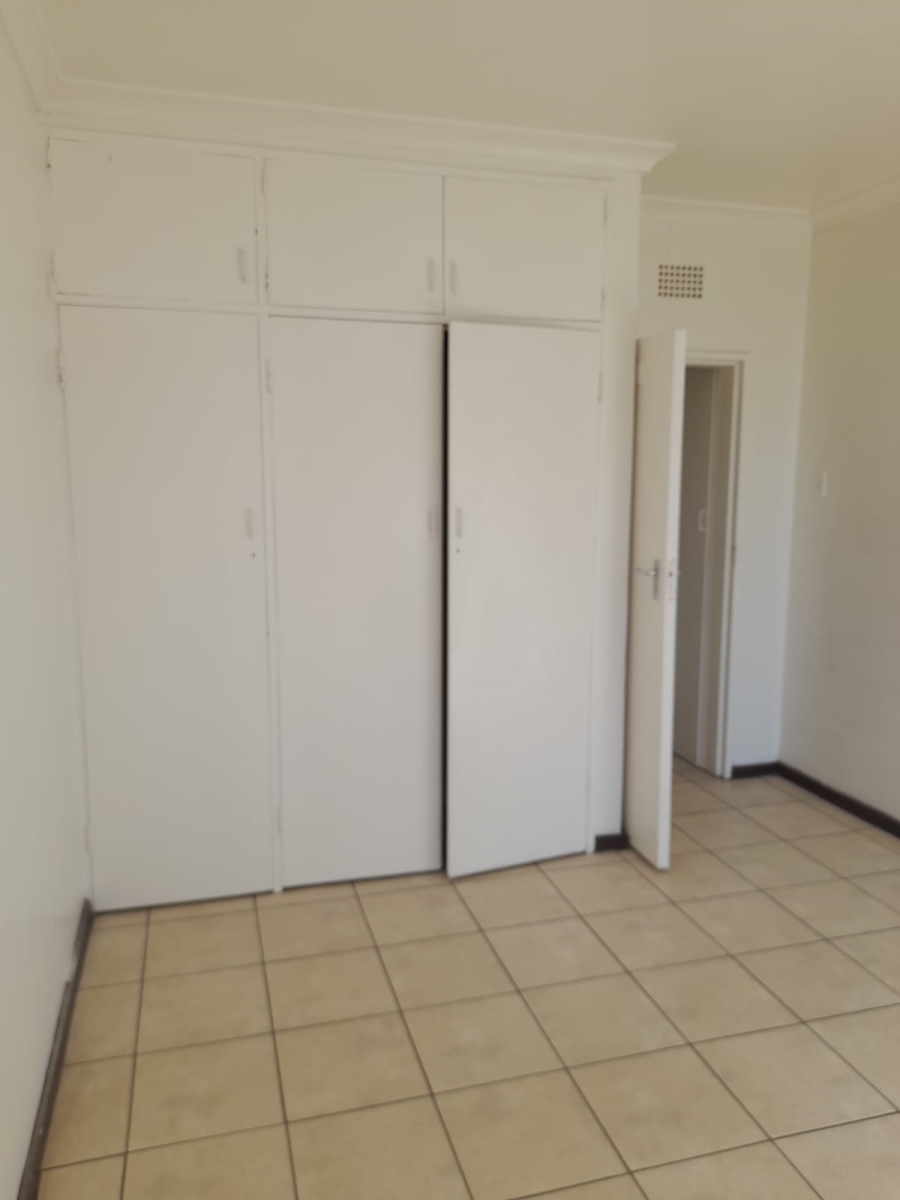 To Let 1 Bedroom Property for Rent in Randhart Gauteng